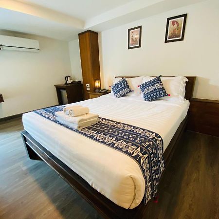 C Hotel Boutique And Comfort Chiang Mai Exterior photo