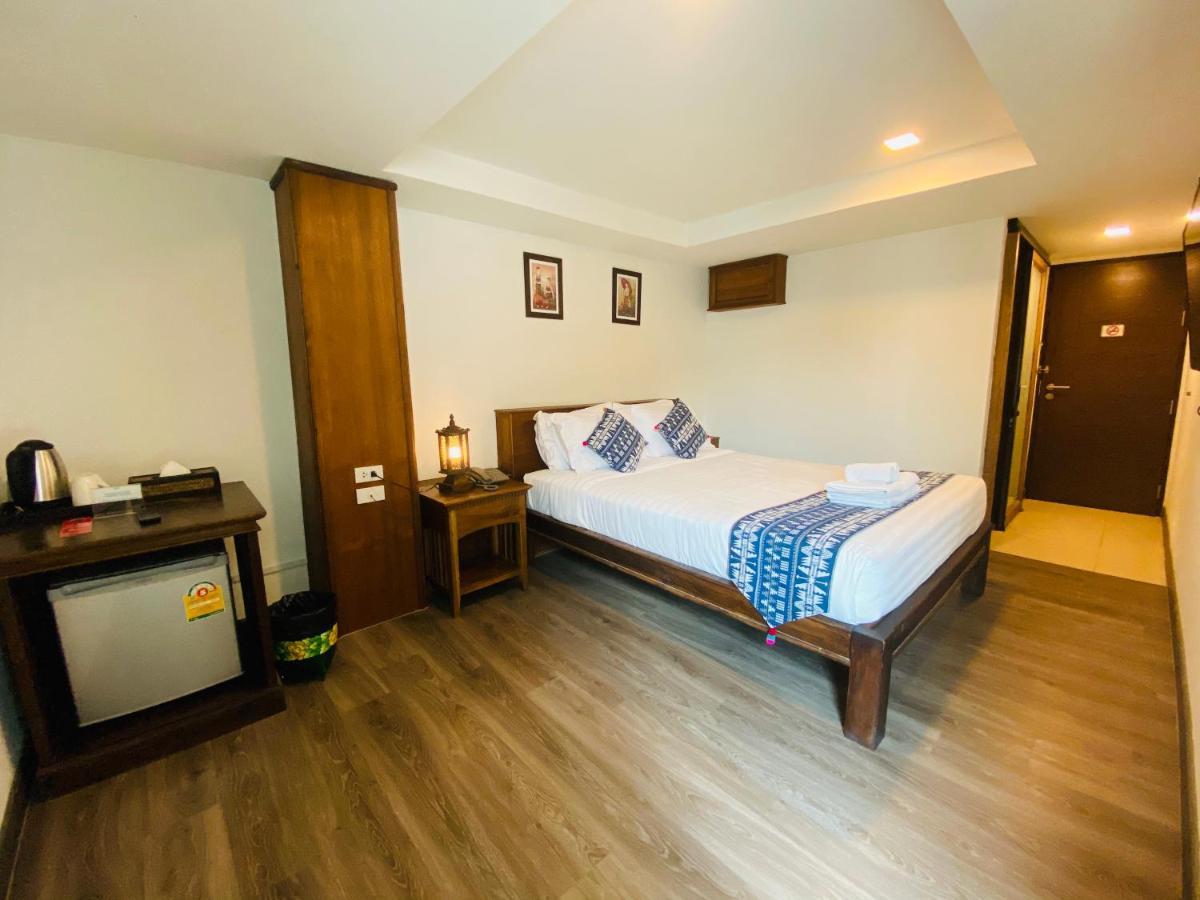 C Hotel Boutique And Comfort Chiang Mai Exterior photo